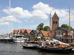Bungalow With a Terrace Near the Sneekermeer
