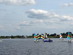 Bungalow With a Terrace Near the Sneekermeer