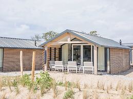 Comfortable Lodge With Hammock, Near the Beach