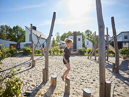 Villa With med Children's Room in Limburg