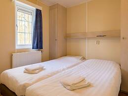 Well Furnished Chalet With Wifi, Near the Hunebedcentrum