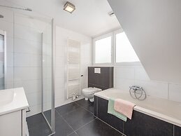 Comfortable Villa With Combi-microwave in Green Surroundings