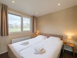 Well Furnished Mobile Home with Dishwasher near Water