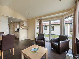 Well Furnished Mobile Home with Dishwasher near Water