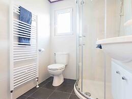 Comfortable Chalet With Dishwasher, Near the Sea in Egmond