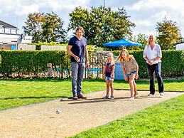 Comfortable Chalet With Dishwasher, Near the Sea in Egmond