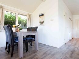 Comfortable Chalet With Dishwasher, Near the Sea in Egmond
