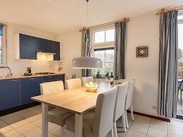 Detached House With Dishwasher Near the Sea