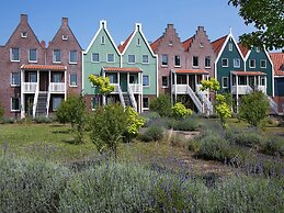 Volendam Style on the Markermeer