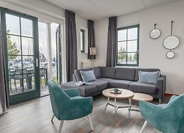 Lakeside Villa in Volendam