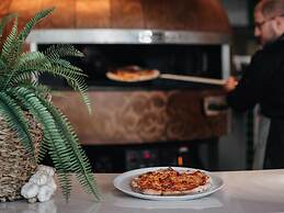 Modern and Luxurious Chalet With Dishwasher Near the Beach