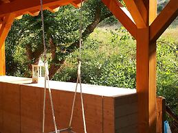 Well-kept Apartment in a Wooded Area