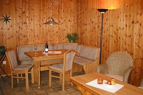 Well-kept Apartment in a Wooded Area