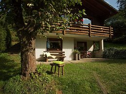 Well-kept Apartment in a Wooded Area