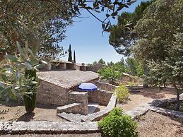 Provencal Escape With Pool
