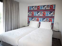 Spacious Lodge With 2 Bathrooms, Near the Sea