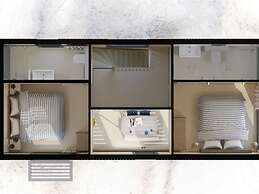 Spacious Lodge With 2 Bathrooms, Near the Sea