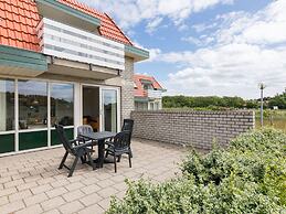 Restyled Apartment not far From the Beach and Sea, on Texel
