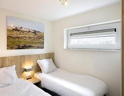 Detached Luxurious Lodge With Washingmachine, Near the Beach