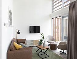 Detached Luxurious Lodge With Washingmachine, Near the Beach