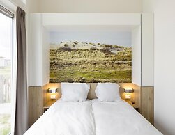 Detached Luxurious Lodge With Washingmachine, Near the Beach