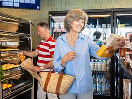 Special, Compound Group Accommodation, Near the Sea