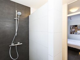 Luxurious Villa With Microwave, Within Green Surroundings