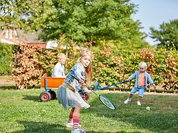 Villa With Garden in Holiday Park in Limburg
