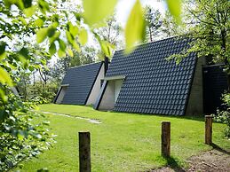 Restyled Bungalow With Dishwasher, Located on De Veluwe