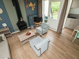 Restyled Bungalow With Dishwasher, Located on De Veluwe