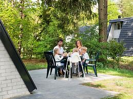 Restyled Bungalow With Dishwasher, Located on De Veluwe