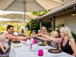 Beautiful Villa With Bubble Bath