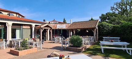 Family & Pet Escape Arcen