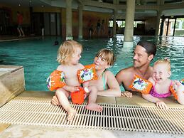 Cosy, Wooden, Comfortable Chalet in a Car-free Zone