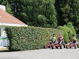 Cosy, Wooden, Comfortable Chalet in a Car-free Zone