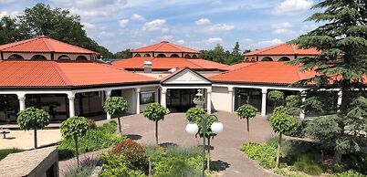 Family & Pet Escape Arcen