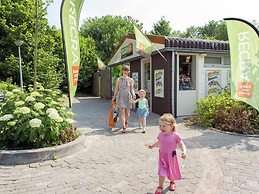 Cosy, Wooden, Comfortable Chalet in a Car-free Zone