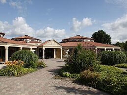 Cosy, Wooden, Comfortable Chalet in a Car-free Zone