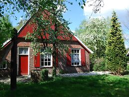 Cozy Lodge With a Dishwasher in the Achterhoek