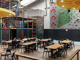 Restyled Bungalow with Dishwasher near Nature Reserve