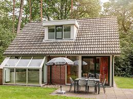 Detached Bungalow With Dishwasher, Next to a Nature Reserve