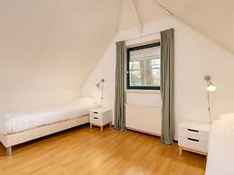 Comfortable Holiday Home in Hoge Hexel With Sauna