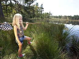 Comfortable Bungalow Near Hunebedcentrum