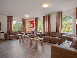 Luxurious Villa With six Bedrooms, in Green Surroundings