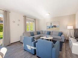 Restyled Villa With Dishwasher, Near the Beach