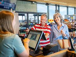 Modified, Modern Lodge Near the Beach