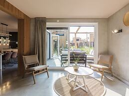 Luxurious Lodge With 3 Bathrooms, Only 200 m. From the Beach