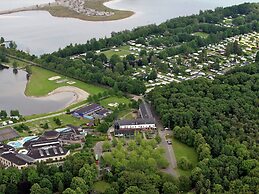 Luxurious Detached Villa With Washer, in De Maasduinen Area