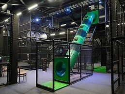 Chalet in Bergumermeer by the Canal