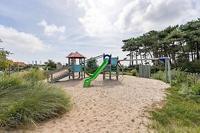 Comfy Lodge with Microwave Oven near Beach